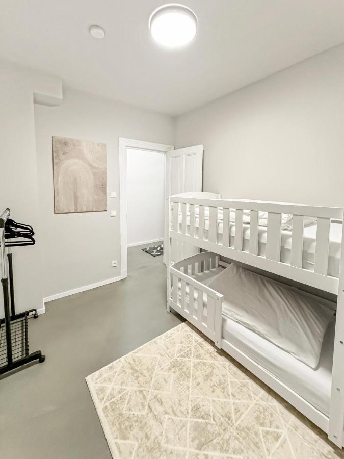 Modern Living: Hamburg & Baltic Sea Within 30 Min Apartment