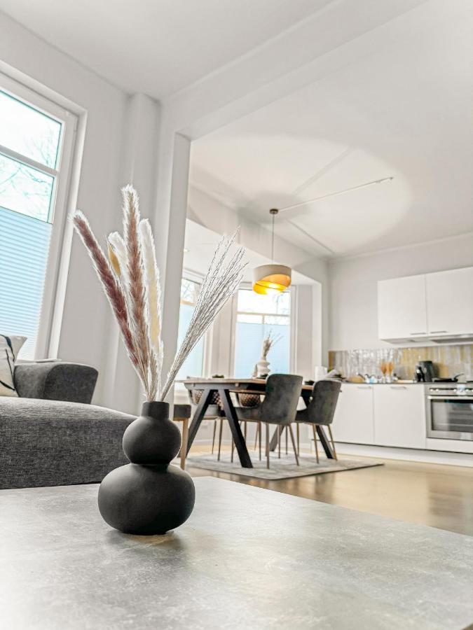 Modern Living: Hamburg & Baltic Sea Within 30 Min Apartment