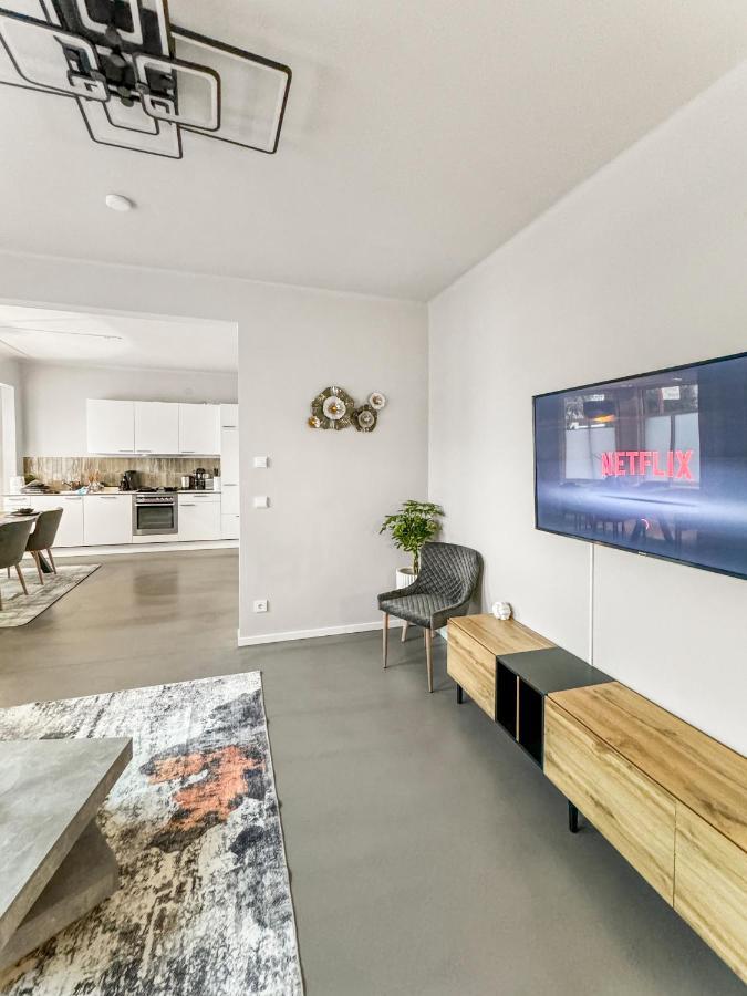 Modern Living: Hamburg & Baltic Sea Within 30 Min Apartment Ahrensburg